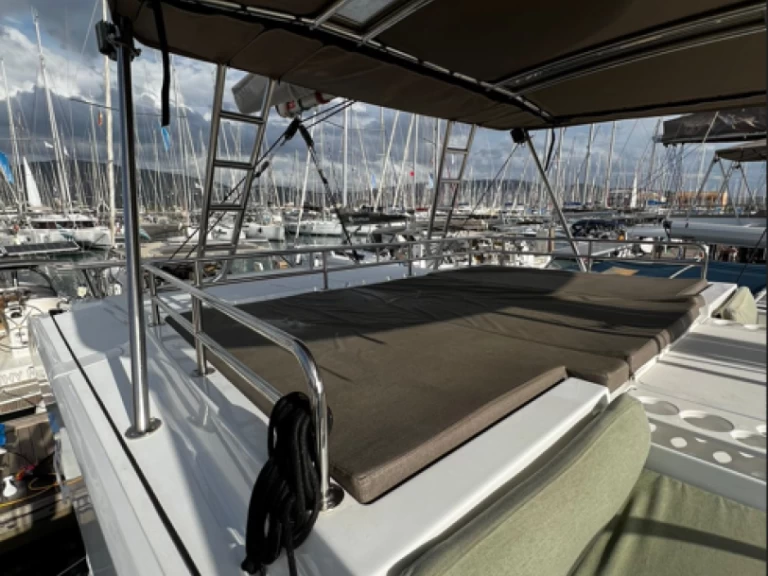 Wynajem Katamaran Bali z patentem 