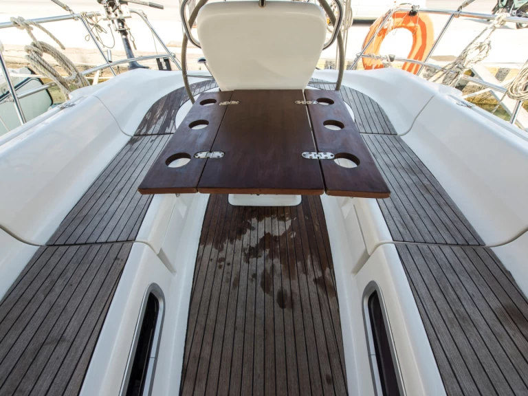 Wynajem Żaglowiec w Nikiána - Bavaria Bavaria 36 Cruiser