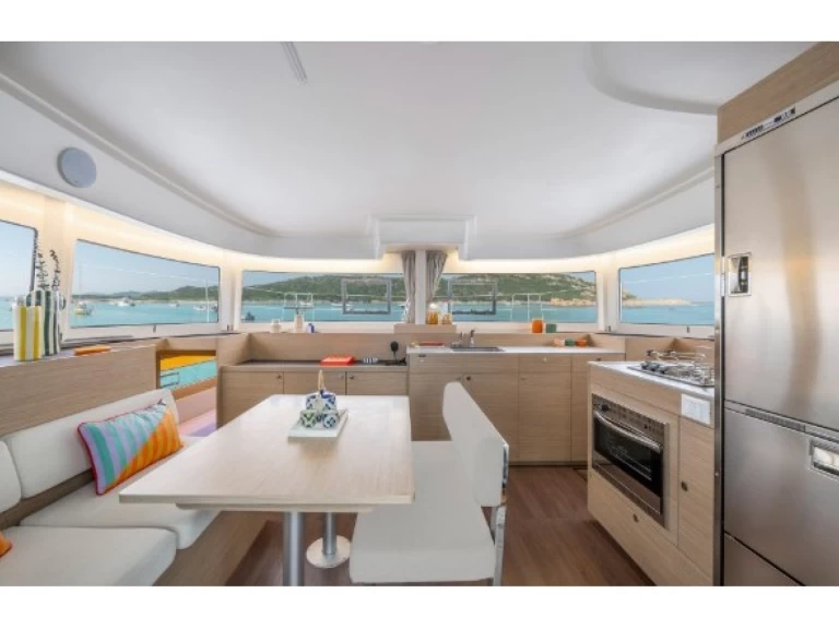 Wynajem łodzi Sukosan tanio Lagoon 38 OV