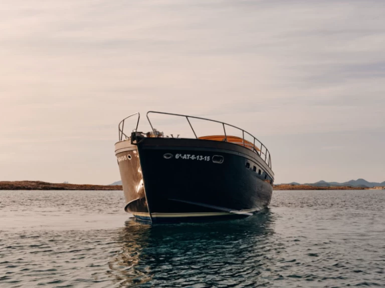 Wynajmij Cantieri Navali Patrone Patrone 42 w Port des Torrent