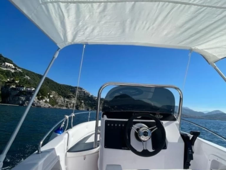 Wynajem Motorówka w Cetara - Orizzonti Syros 190