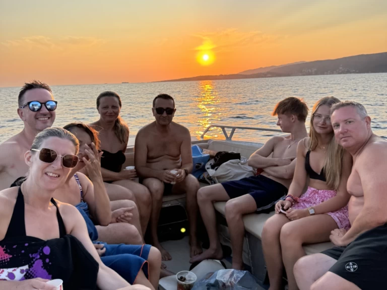 Francqueville F860 między profesjonalistami a osobami prywatnymi w Propriano