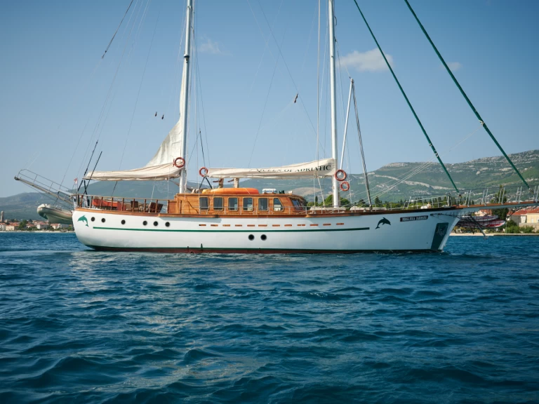 Wynajem Żaglowiec Yener-Yachts z patentem 