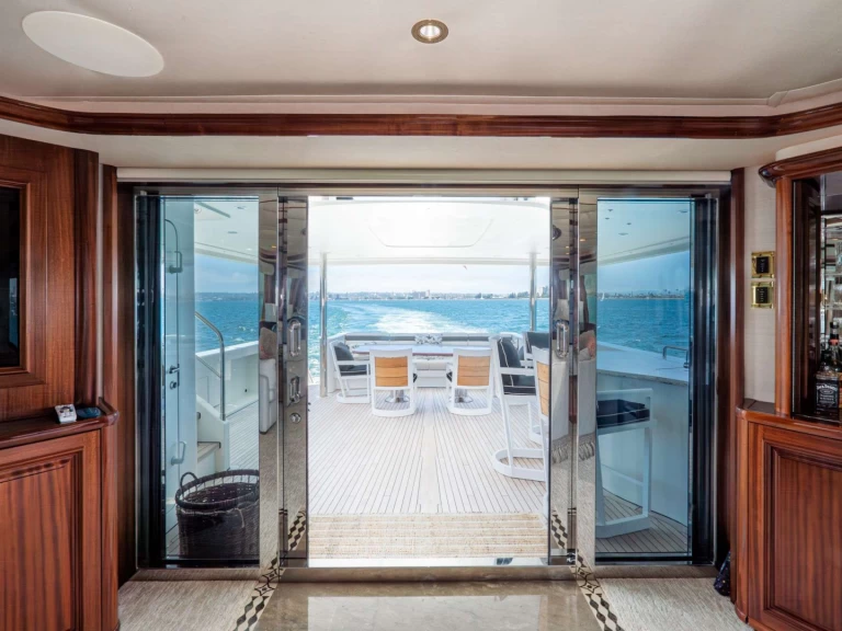 Wynajem Luksusowy jacht Westport z patentem 