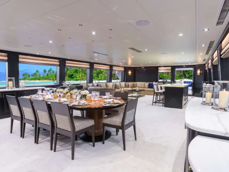 Wynajem Luksusowy jacht Westship z patentem 