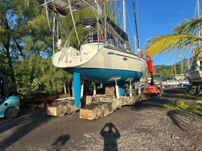 Bavaria Bavaria 39 Cruiser między profesjonalistami a osobami prywatnymi w Punaauia