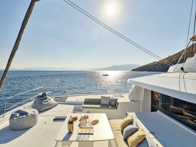 Wynajem łodzi Nea Peramos tanio SAHANA