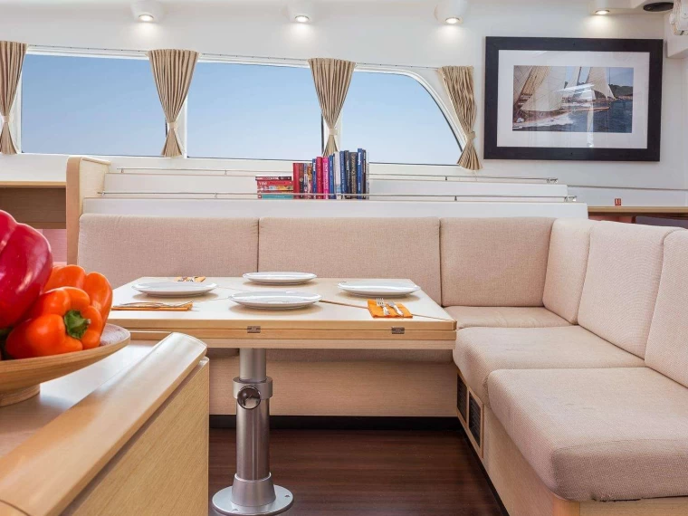 Wynajmij Lagoon Lagoon 500 2010 w Lavrio