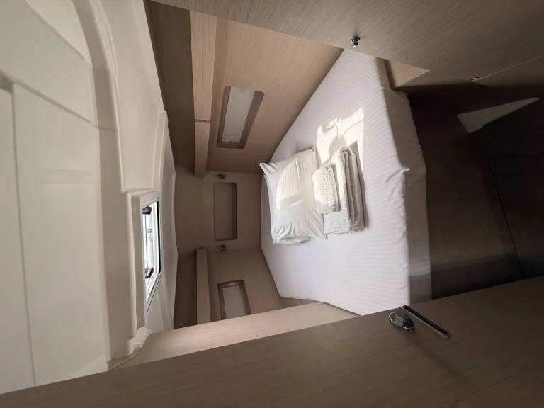 Wynajem Żaglowiec Bénéteau z patentem 