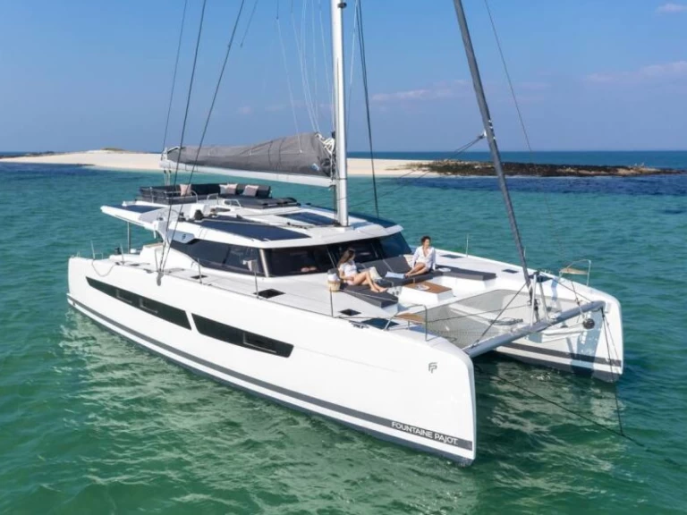 Wynajmij Katamaran z lub bez skippera Fountaine Pajot w Adámas