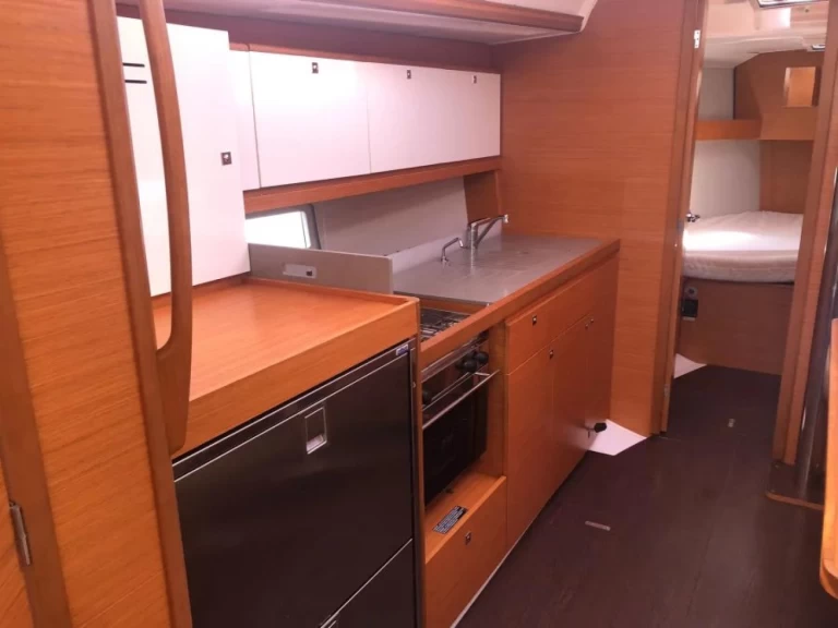 Wynajem łodzi Cagliari tanio Dufour 390