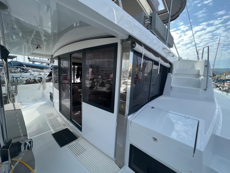 Bali Bali 4.4 między profesjonalistami a osobami prywatnymi w Lefkáda