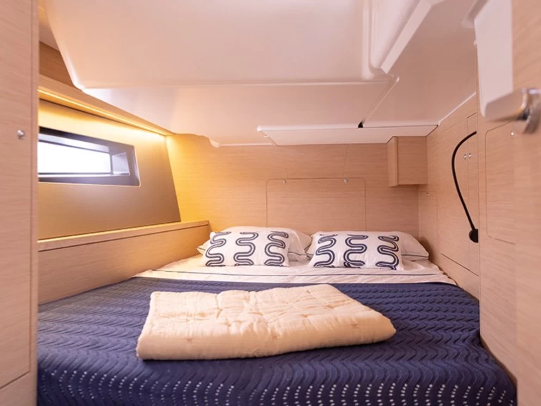 Żaglowiec do wynajmu w Procida w najlepszej cenie