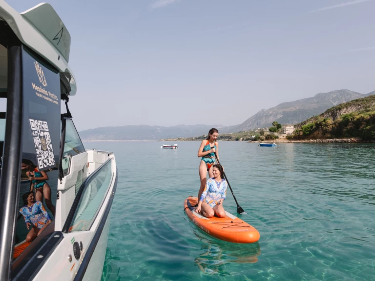 Motorówka do wynajmu w Pýlos w najlepszej cenie
