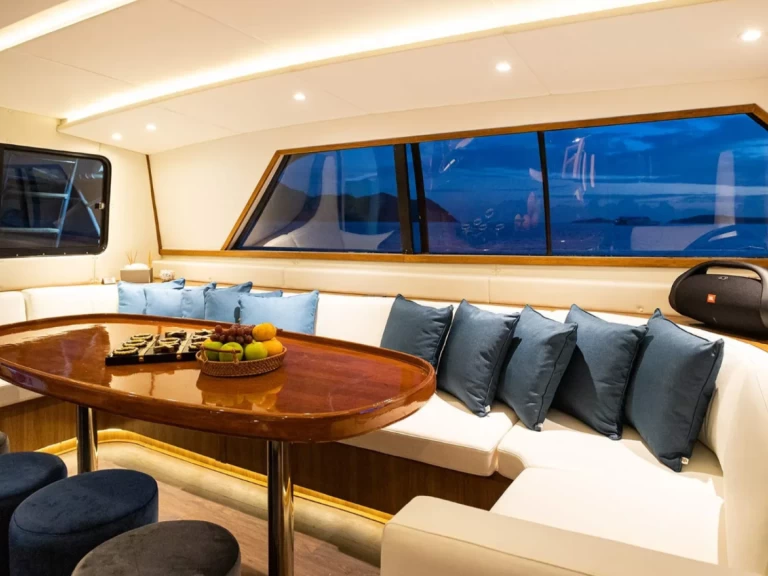 Wynajmij Bertram Odyssey 1 w Phuket (City)