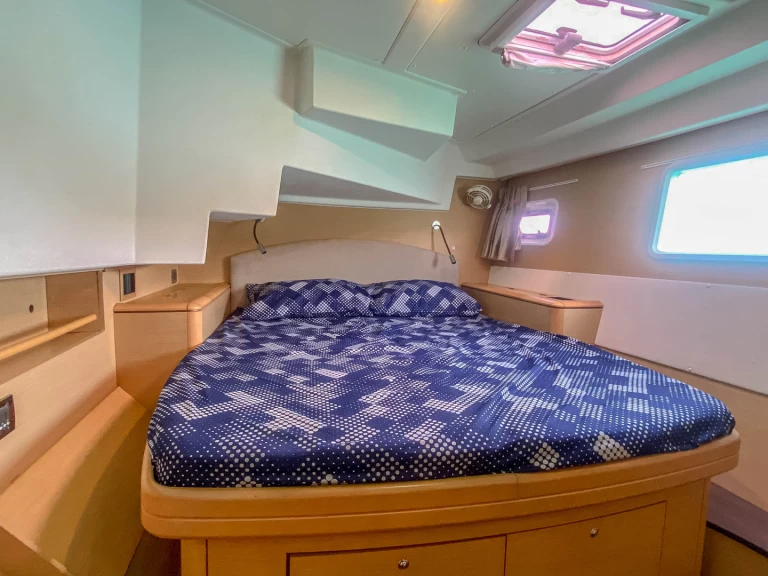 Lagoon Lagoon 500 między profesjonalistami a osobami prywatnymi w Phuket (City)