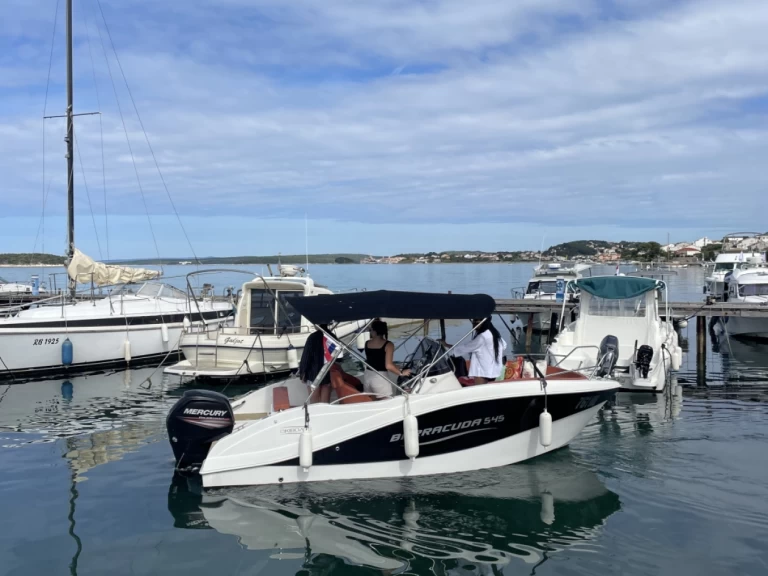 Wynajem łodzi Rab tanio 545