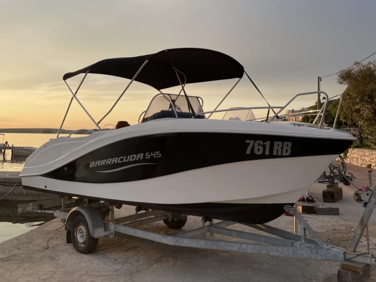 Wynajmij Motorówka z lub bez skippera Barracuda w Rab