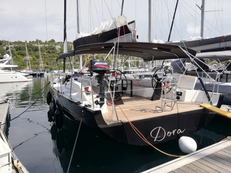 Wynajmij Żaglowiec z lub bez skippera More Boats w Donji Seget