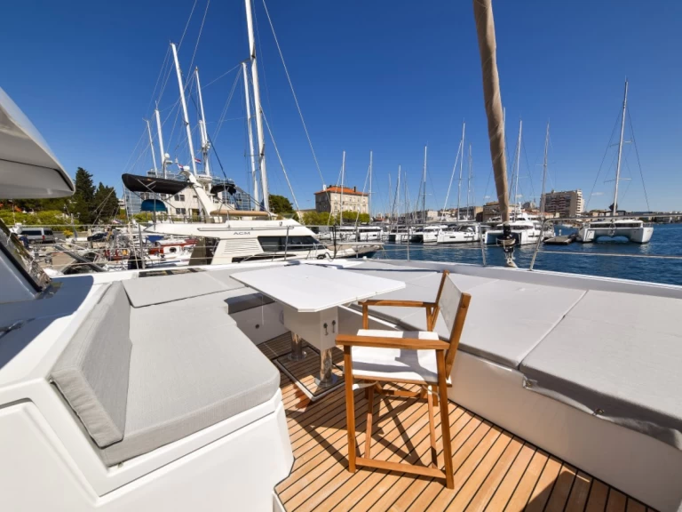 Katamaran do wynajmu w Zadar w najlepszej cenie