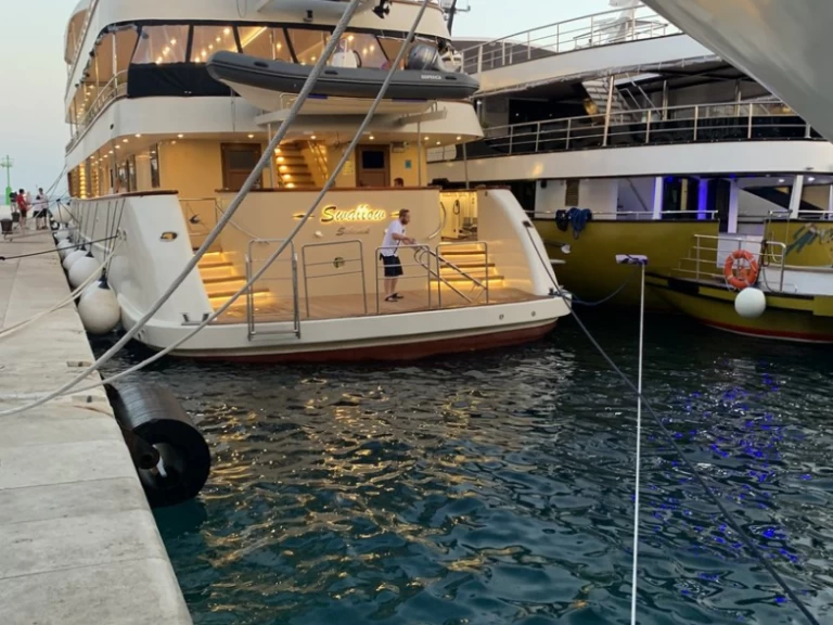 Wynajem w Komolac- Custom Made Lastavica na SamBoat