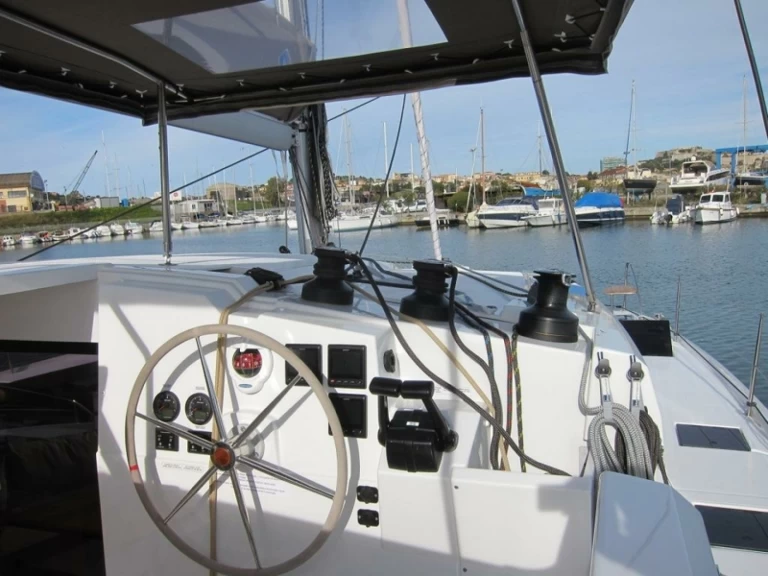 Wynajem Katamaran w Punat - Fountaine Pajot Lucia 40