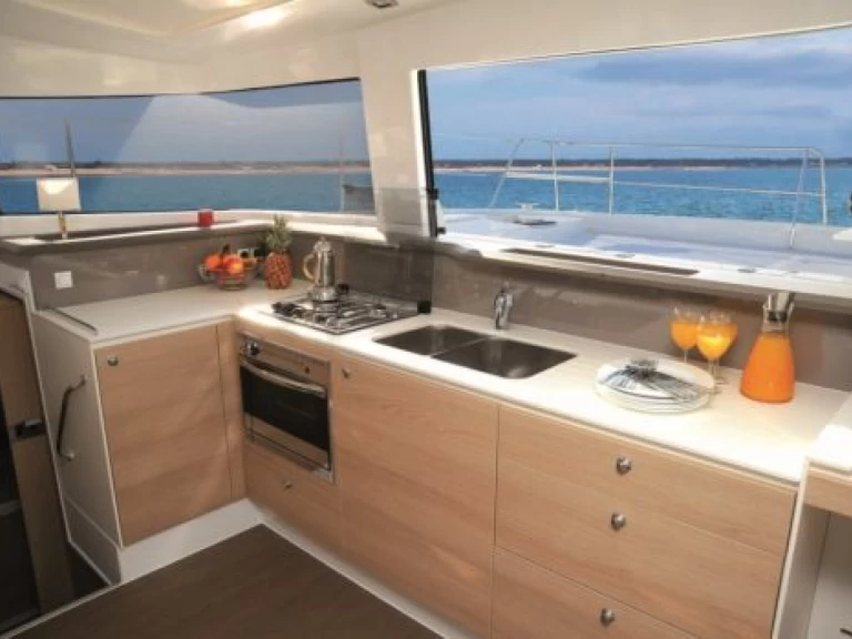 Wynajem Katamaran w Porto Pollo - Bali Bali 4.3