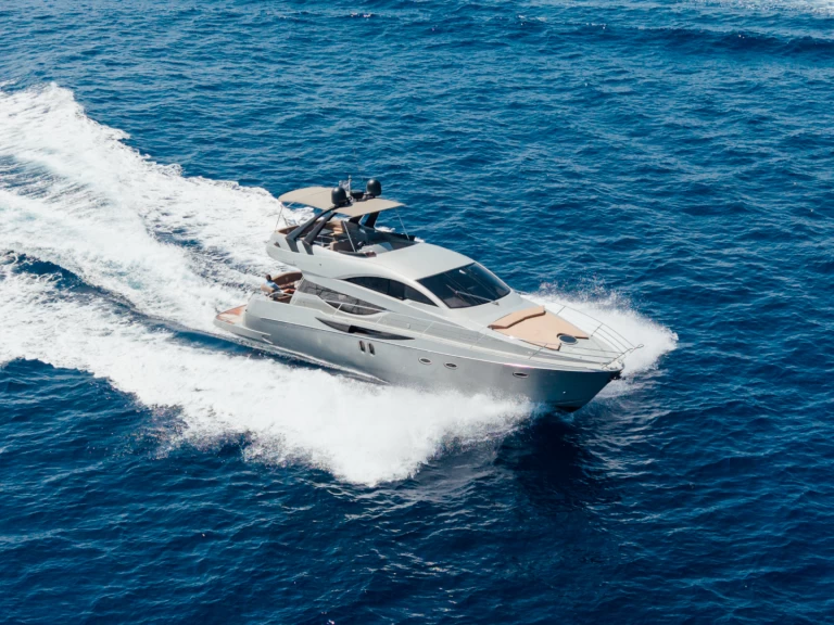 Wynajem Motorówka w Ornós - Numarine 56ft