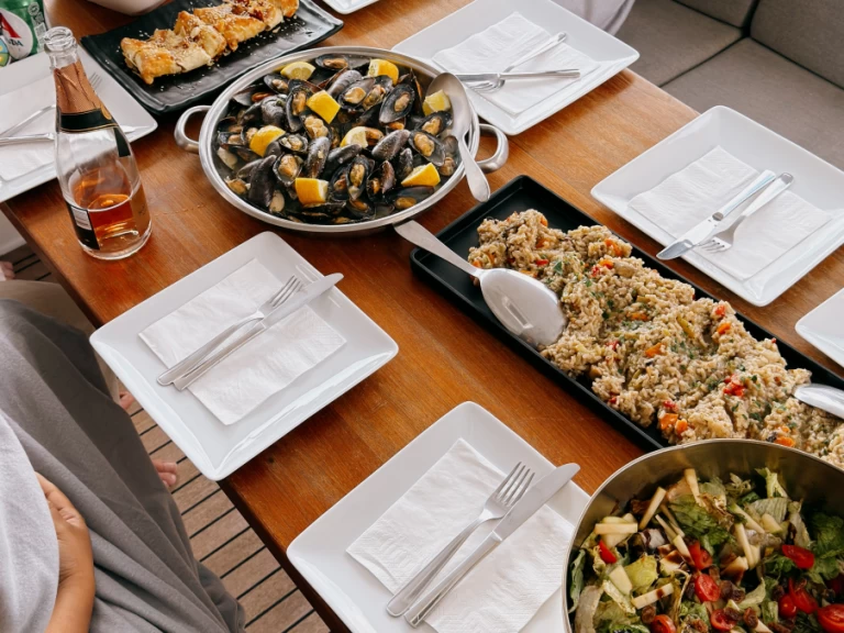 Lagoon Lagoon 420 między profesjonalistami a osobami prywatnymi w Ornós