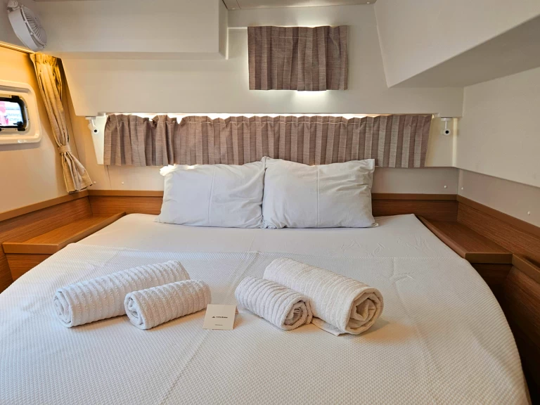 Wynajem łodzi Fethiye tanio Lagoon 42