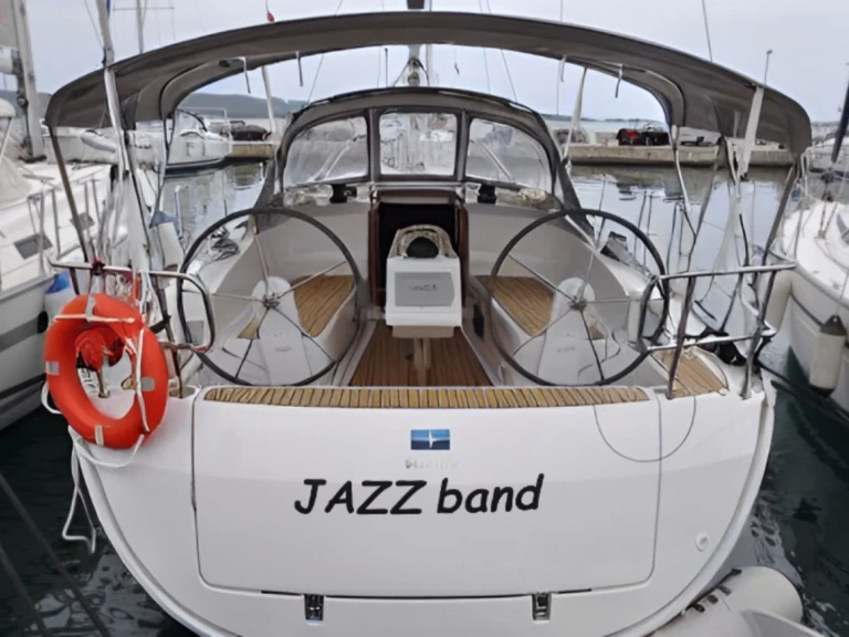Wynajem łodzi Bavaria Cruiser 37 w Pirovac na SamBoat 