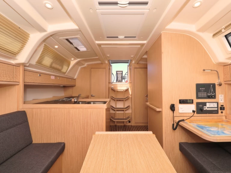 Wynajem Żaglowiec w Pirovac - Bavaria Cruiser 37