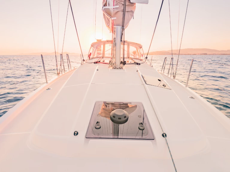 Wynajem łodzi Lavrio tanio Sun Odyssey 410