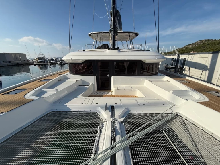 Wynajem łodzi Kaštela tanio Lagoon 60