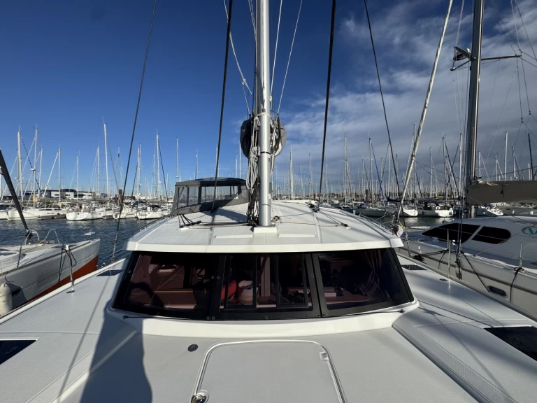 Wynajmij Katamaran z lub bez skippera Fountaine Pajot w La Rochelle