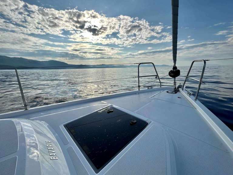 Bavaria Bavaria C42 między profesjonalistami a osobami prywatnymi w Zakynthos