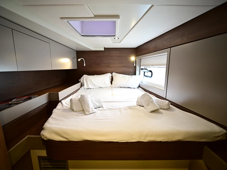 Wynajmij Katamaran z lub bez skippera Bali w Furnari