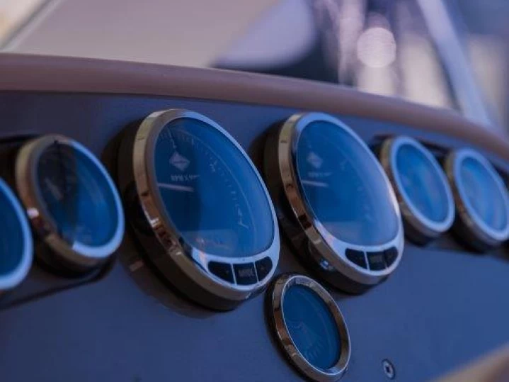 Wynajem łodzi Bol tanio Prestige 46