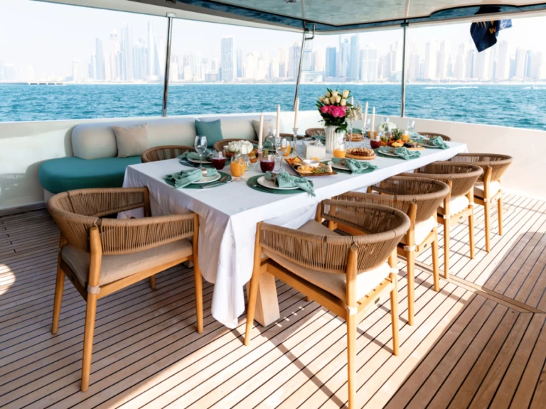 Wynajmij Numarine 80ft w Dubai Marina