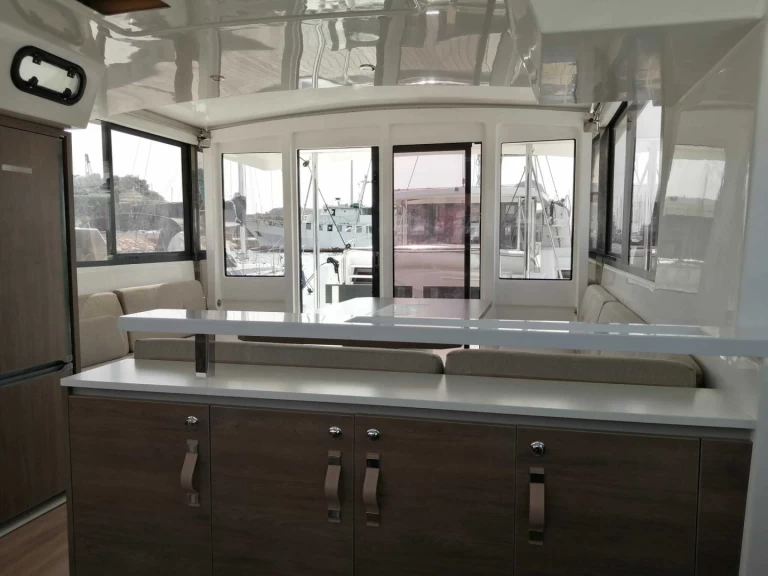 Wynajmij Katamaran z lub bez skippera Bali w Cagliari