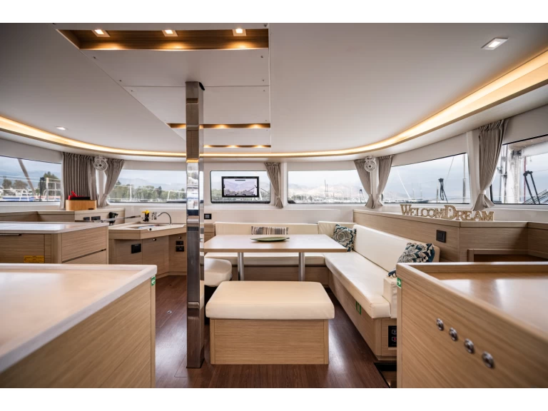 Wynajem łodzi Lefkáda tanio Lagoon 46