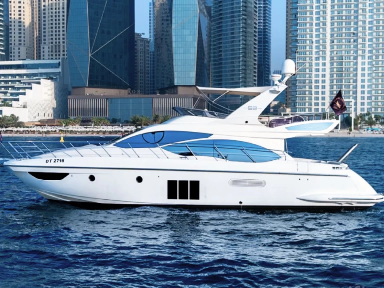 Wynajem łodzi Dubai Marina tanio Azimut 53 Fly