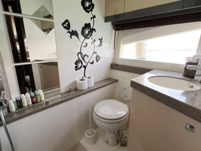 Wynajmij Motorówka z lub bez skippera Galeon w Donji Seget