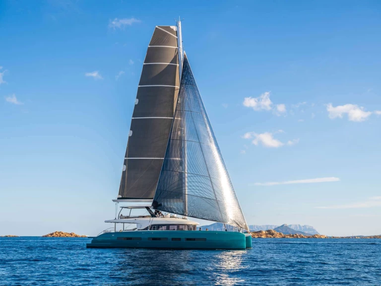 Wynajem Luksusowy jacht Lagoon z patentem 