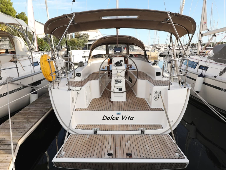 Wynajmij Żaglowiec z lub bez skippera Bavaria w Sibenik