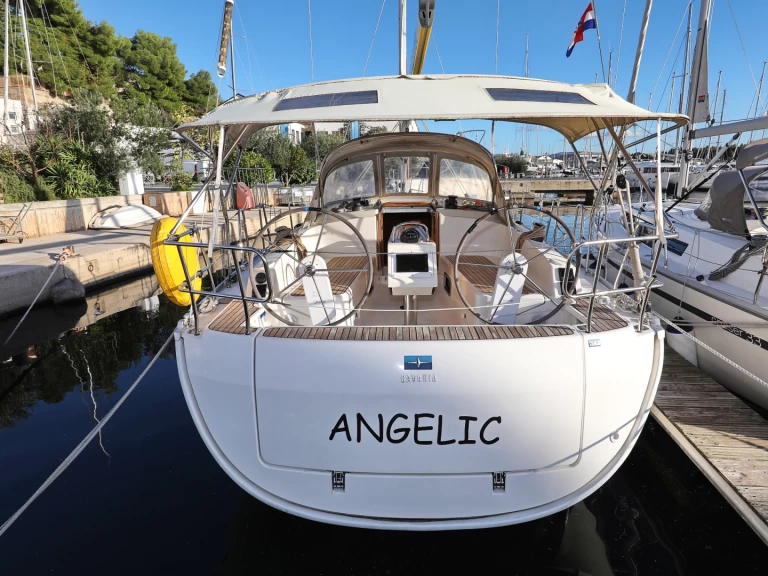 Żaglowiec do wynajmu w Biograd na Moru w najlepszej cenie