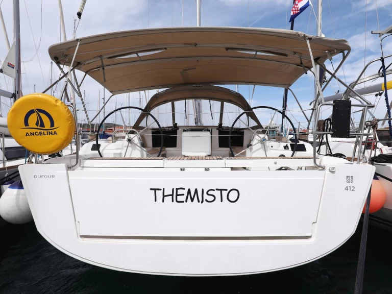 Wynajmij Dufour Dufour 412 Grand Large w Trogir