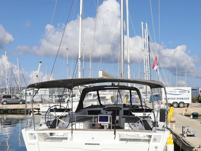 Wynajem łodzi Dufour Dufour 530 w Trogir na SamBoat 