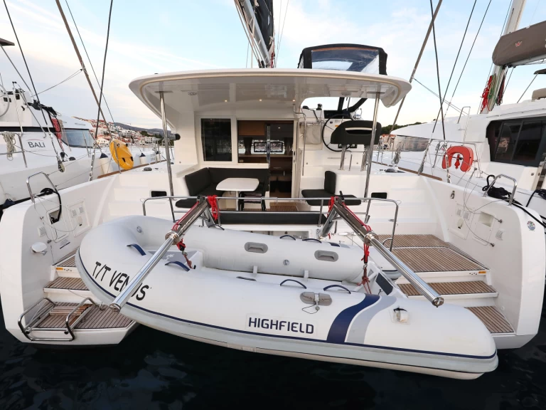 Wynajem łodzi Lagoon Lagoon 40 w Biograd na Moru na SamBoat 