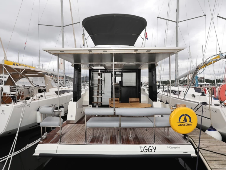 Luksusowy jacht do wynajmu w Primosten w najlepszej cenie